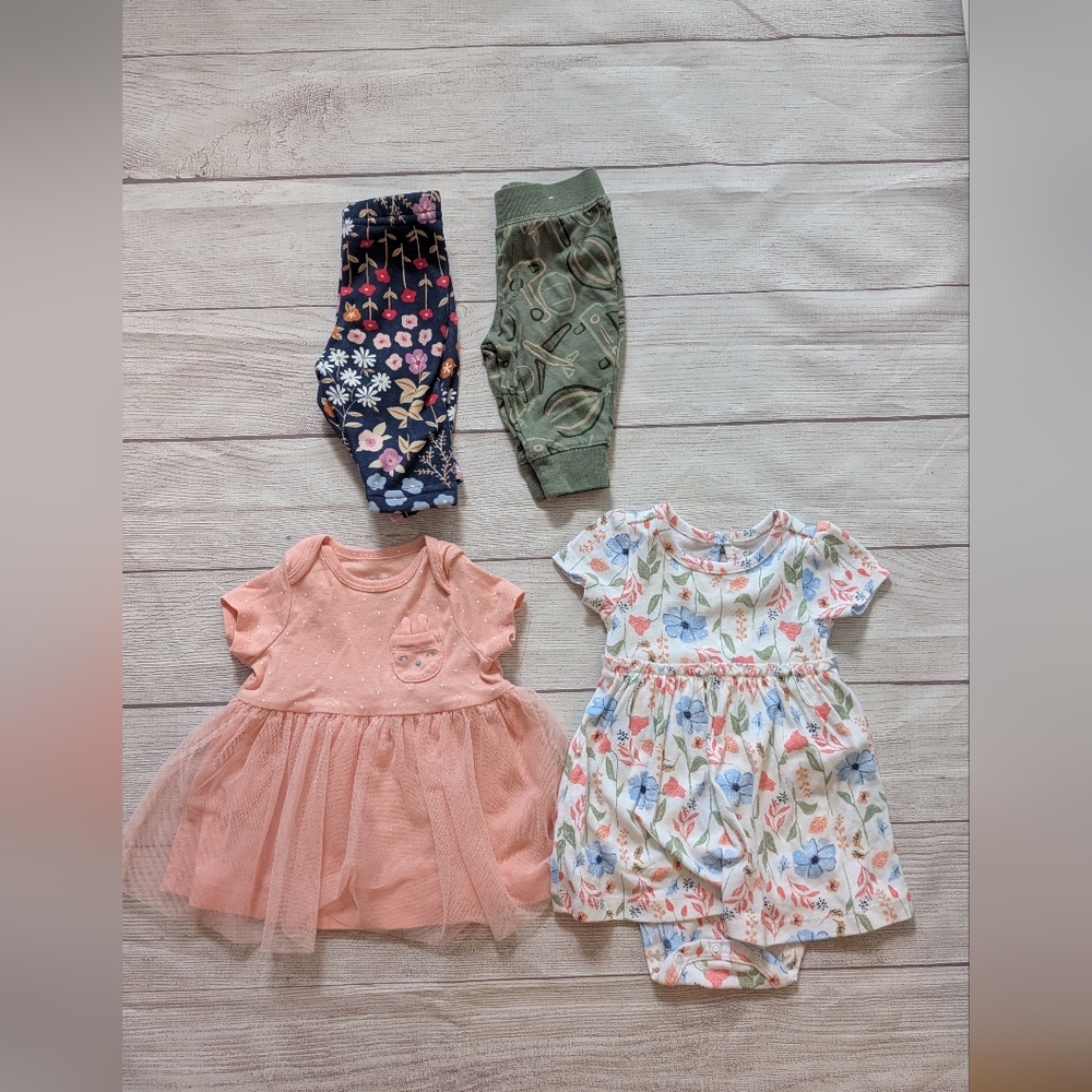 Bundle Of 4 Cute Baby Girl Clothes Size 0-3 Months